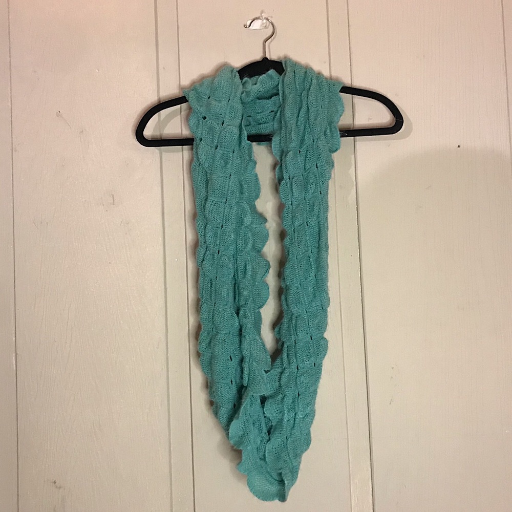 INFINITY SCARF